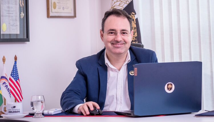 Autor: Professor Doutor Grabriel Lopes, reitor da Unilogos University