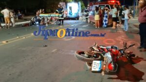 Condutor de caminhonete avança sinal, provoca grave acidente em cruzamento de Ji-Paraná