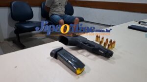 Homem com arma de uso restrito é detido pela PM no Rondon.